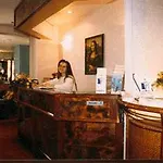 Hauteville Opera Hotel