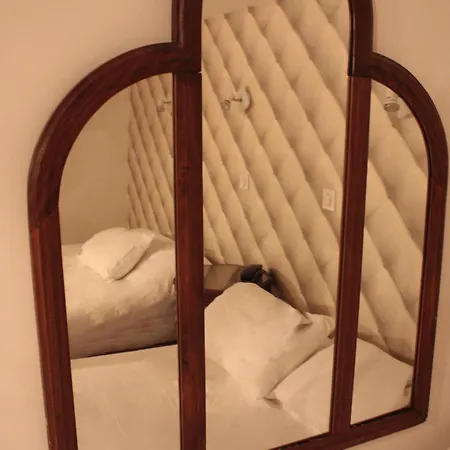 Hauteville Opera 3*