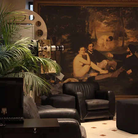 Hotel Hauteville Opera 3*
