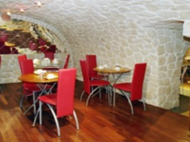 Hauteville Opera Hotel